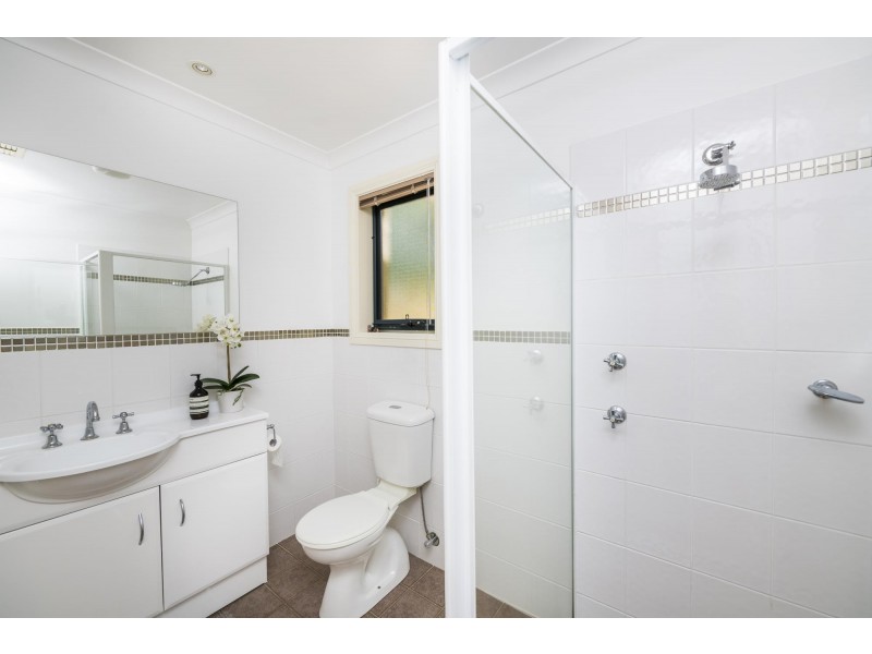 2 Lyle Place, Chifley ACT 2606