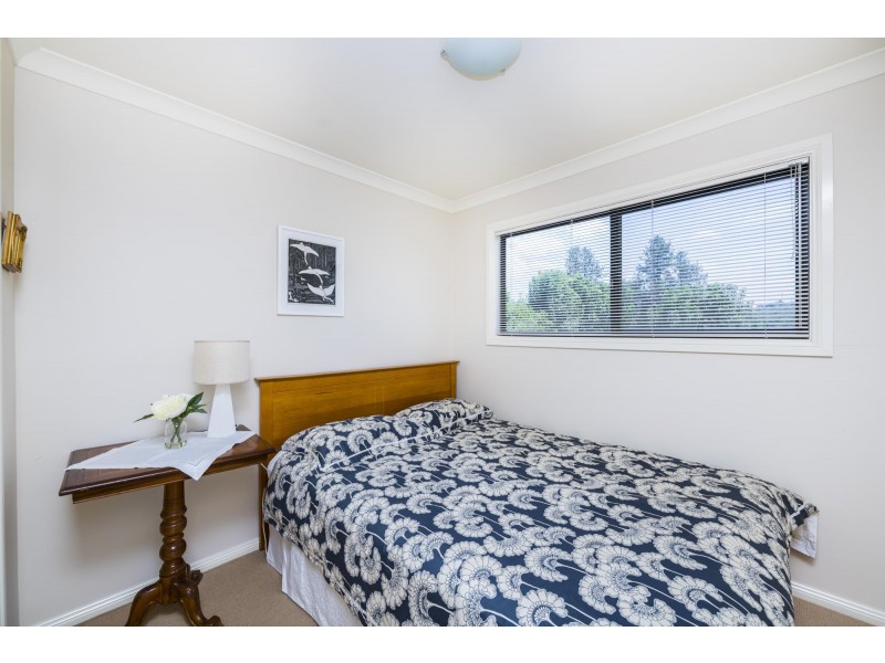 2 Lyle Place, Chifley ACT 2606