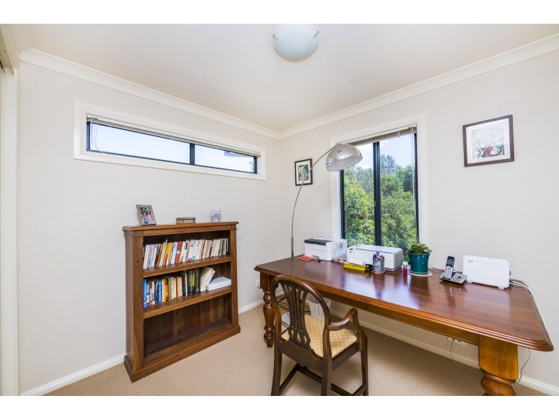2 Lyle Place, Chifley ACT 2606
