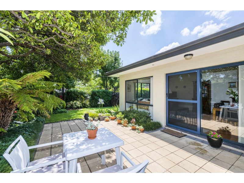 2 Lyle Place, Chifley ACT 2606