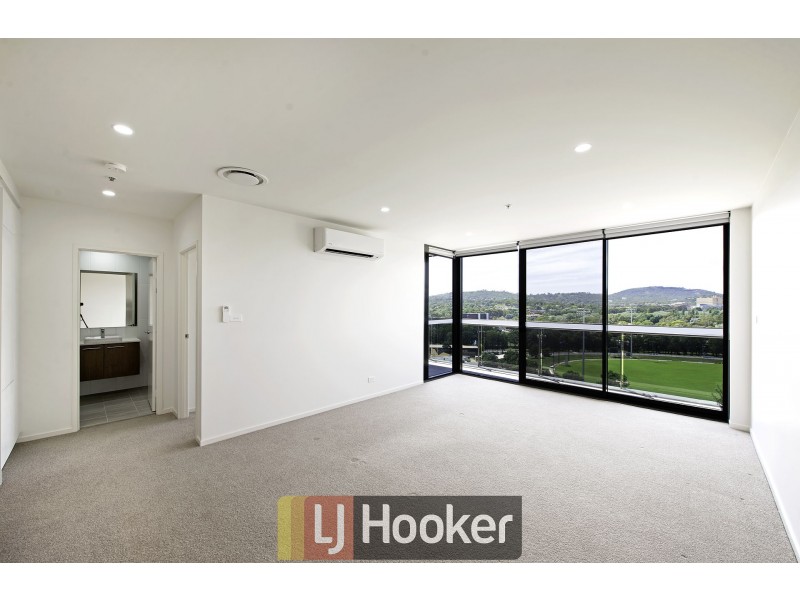 241/7 Irving Street, Phillip ACT 2606