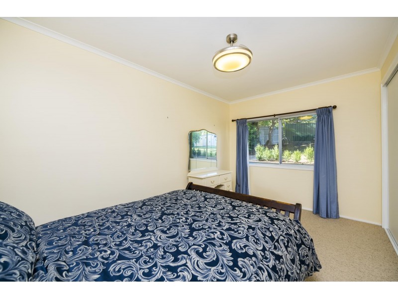 126 Lambrigg Street, Farrer ACT 2607