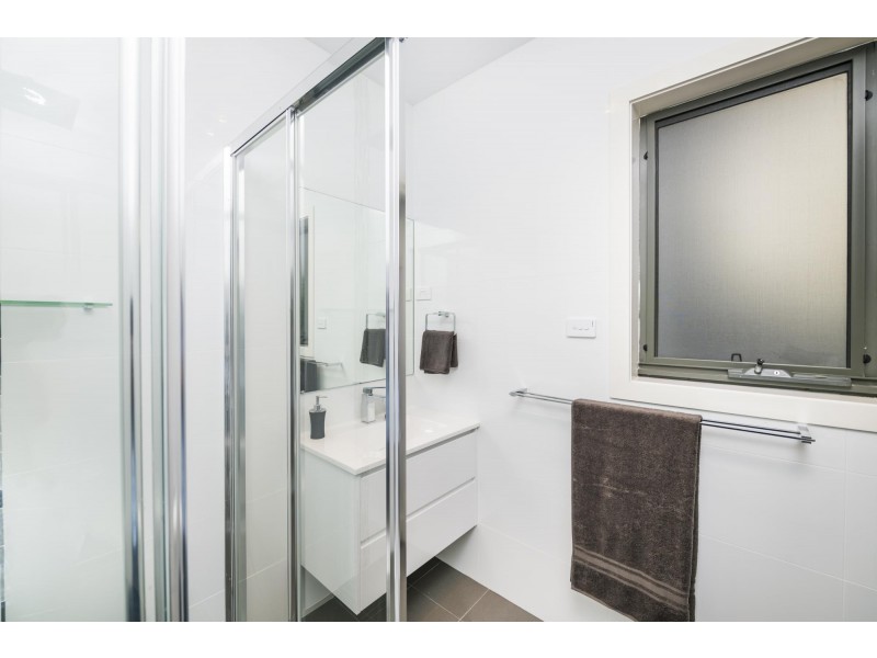 2/121 Eggleston Crescent, Chifley ACT 2606