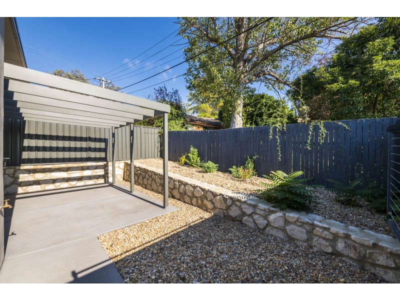 2/121 Eggleston Crescent, Chifley ACT 2606
