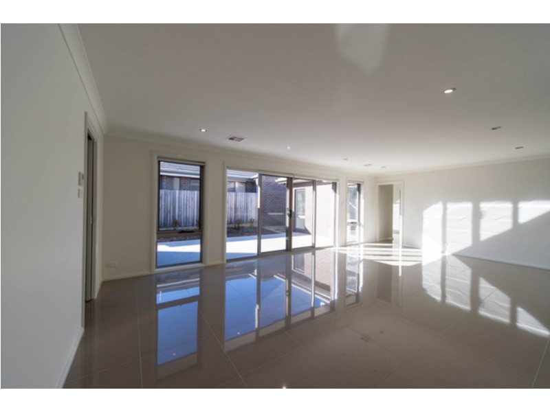 13 Syddall Street, Bonner ACT 2914