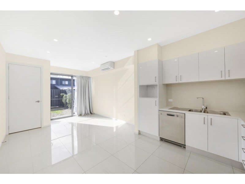30/2 Pipeclay Street, Lawson ACT 2617