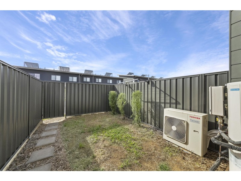 30/2 Pipeclay Street, Lawson ACT 2617
