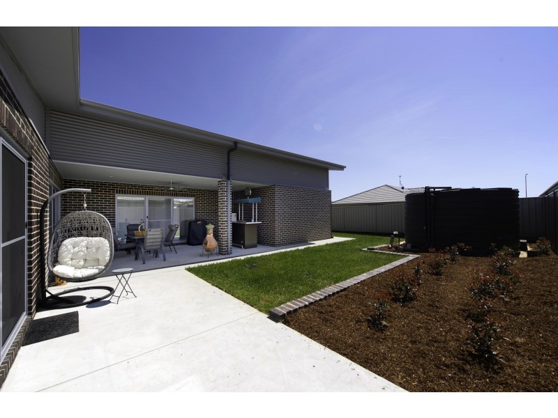 10 Angus Place, Bungendore NSW 2621
