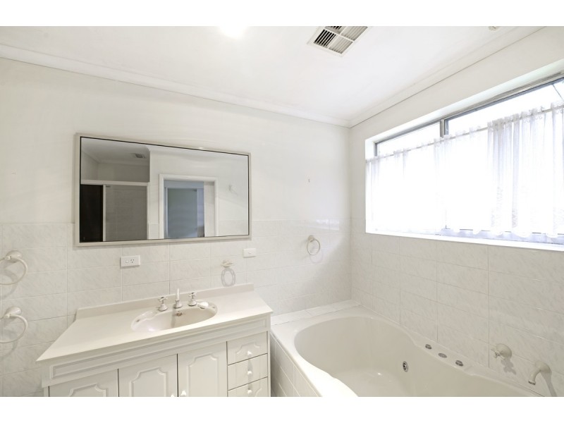 14 Pearson Street, Holder ACT 2611