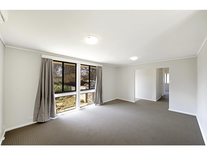 4 Hepburn Place, Kambah ACT 2902