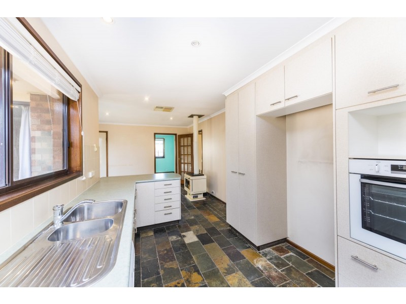 6 Hain Place, Gilmore ACT 2905