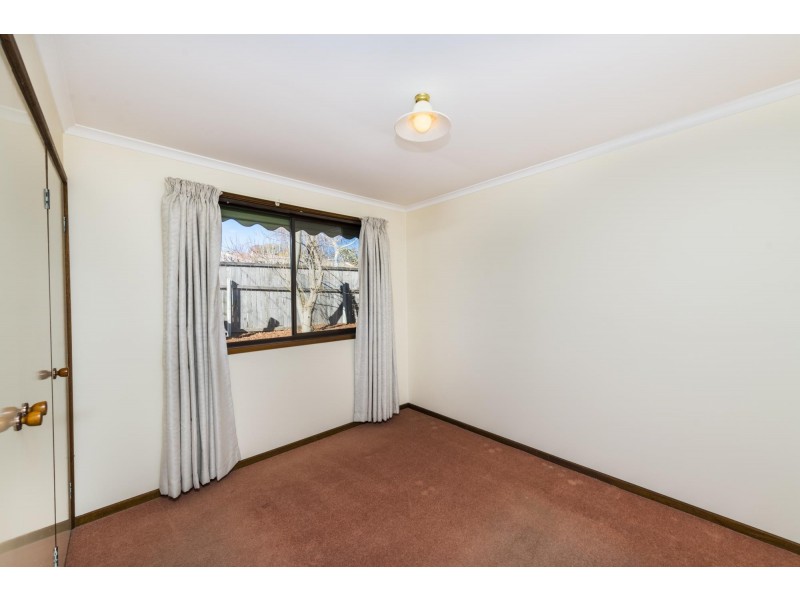 6 Hain Place, Gilmore ACT 2905