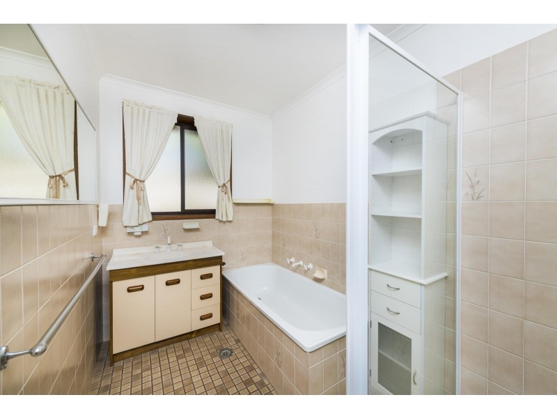 6 Hain Place, Gilmore ACT 2905