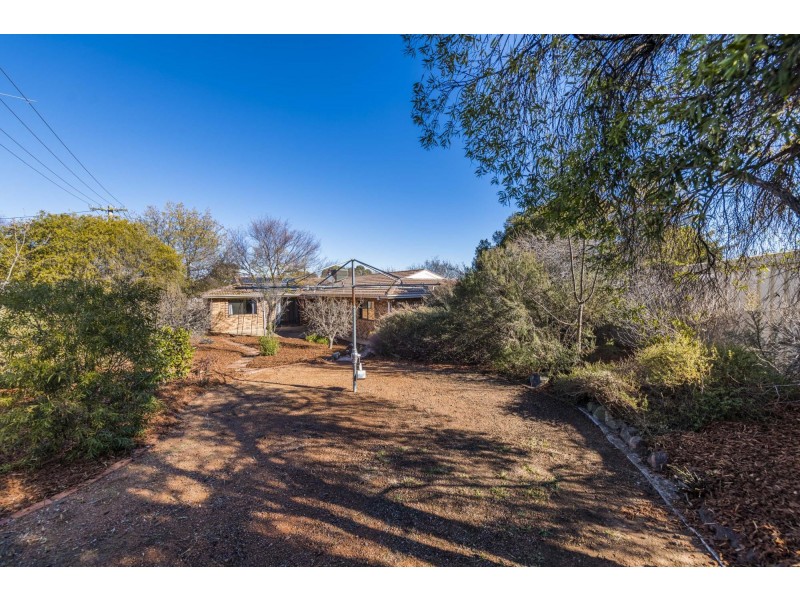 6 Hain Place, Gilmore ACT 2905