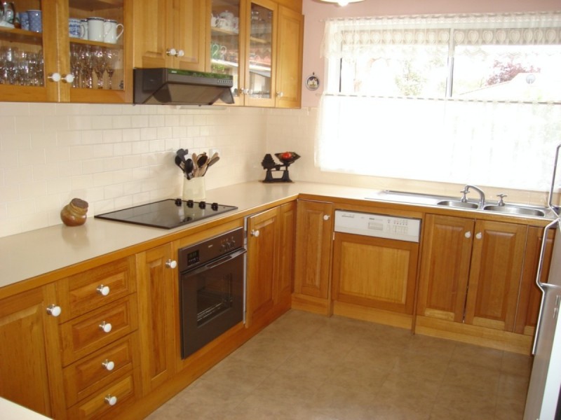 27 Macnaughton Street, Holt ACT 2615