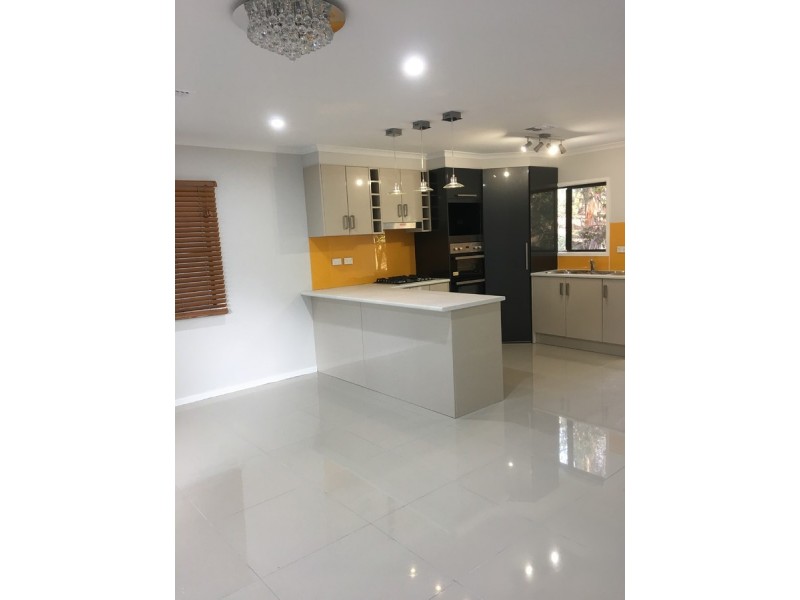 27B Cossington Smith Crescent, Lyneham ACT 2602