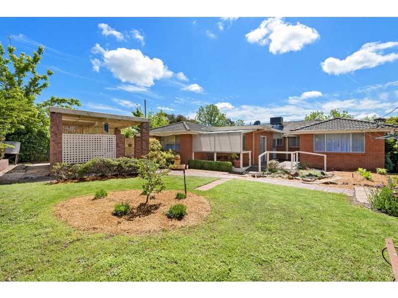 15 Coghlan Street, Chifley ACT 2606