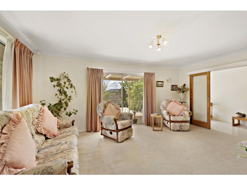 15 Coghlan Street, Chifley ACT 2606