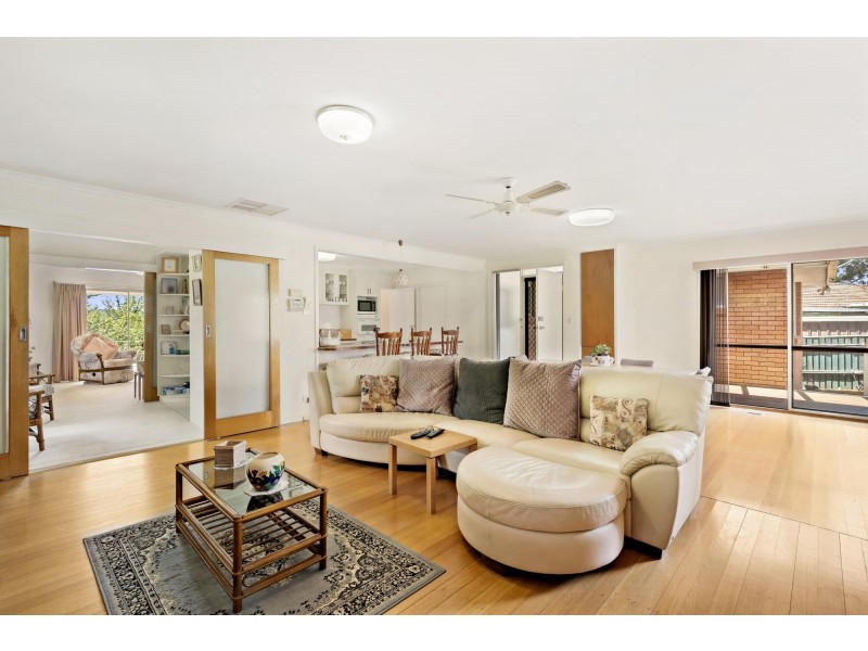 15 Coghlan Street, Chifley ACT 2606