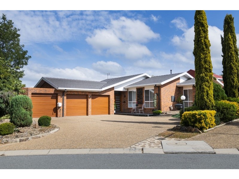 2 Kayser Place, Monash ACT 2904