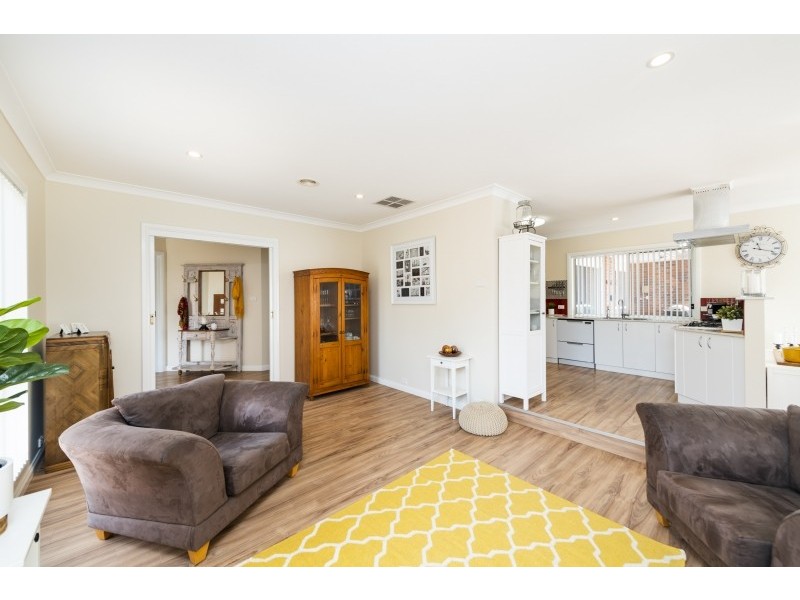 2 Kayser Place, Monash ACT 2904