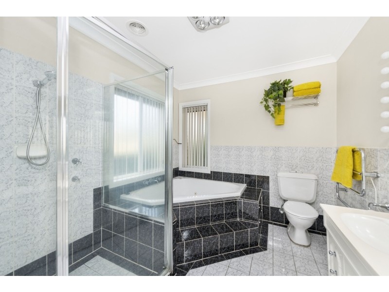 2 Kayser Place, Monash ACT 2904