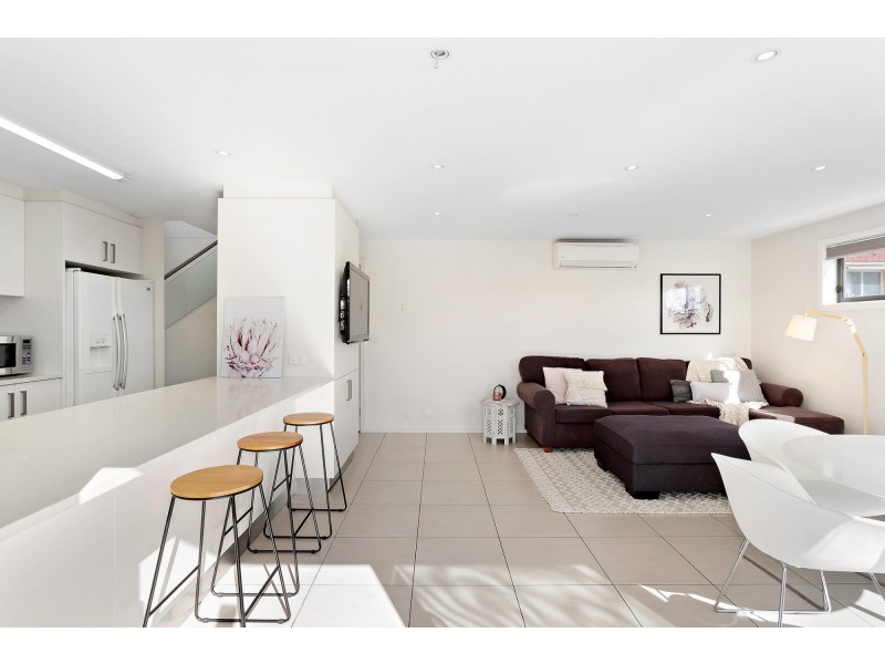 18 A & B Stevenson Street, Torrens ACT 2607