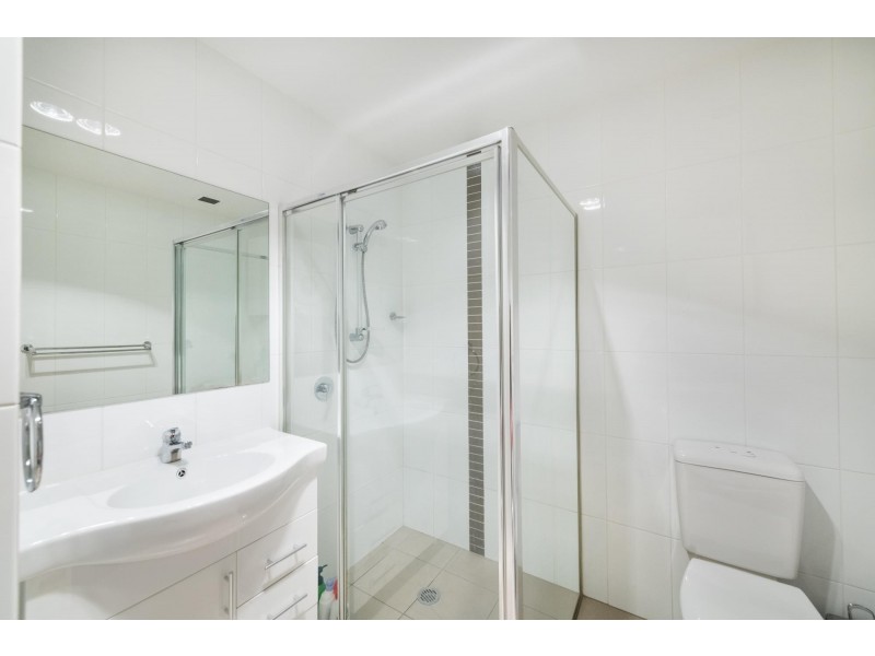 15/15 Oliver Street, Lyneham ACT 2602