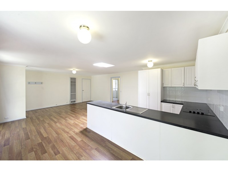 2/9 Ferry Place, Gordon ACT 2906