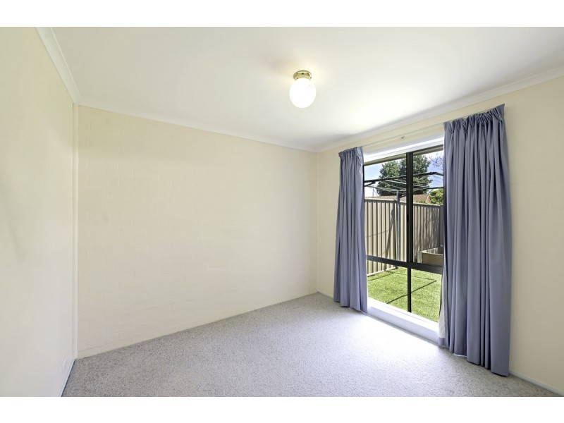 2/9 Ferry Place, Gordon ACT 2906