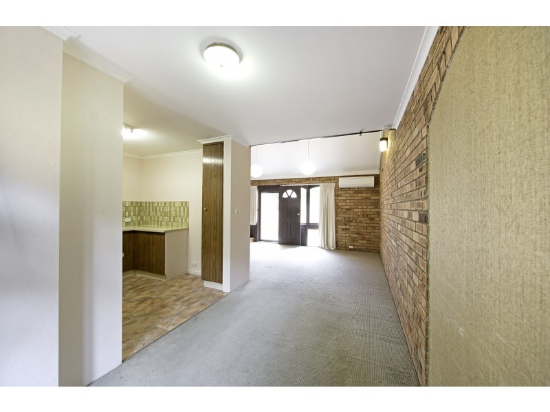 17 Boothby Place, Garran ACT 2605
