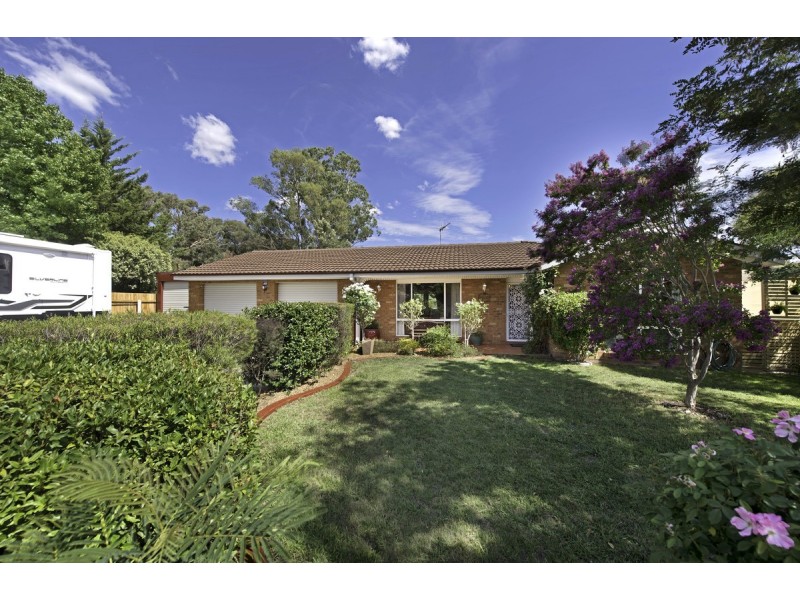 74 Pennington Crescent, Calwell ACT 2905