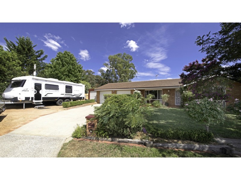74 Pennington Crescent, Calwell ACT 2905