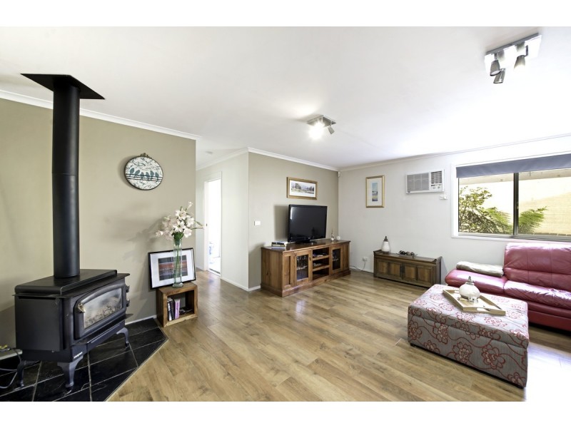 74 Pennington Crescent, Calwell ACT 2905