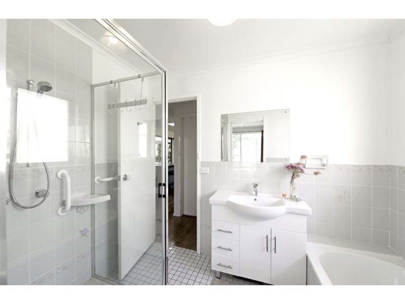 74 Pennington Crescent, Calwell ACT 2905