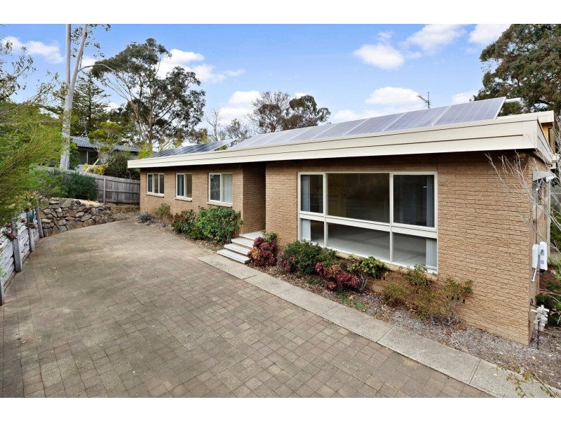 107 Shackleton Circuit, Mawson ACT 2607