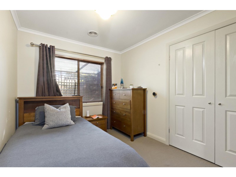 6 Fink Crescent, Calwell ACT 2905