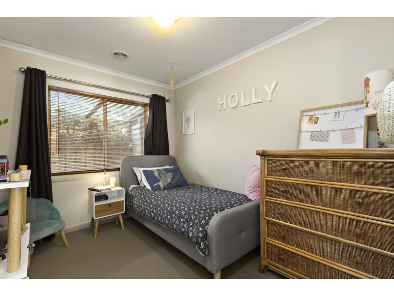 6 Fink Crescent, Calwell ACT 2905