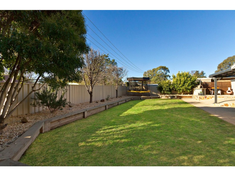 6 Fink Crescent, Calwell ACT 2905