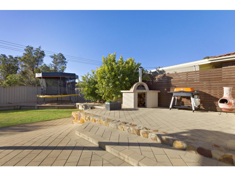 6 Fink Crescent, Calwell ACT 2905