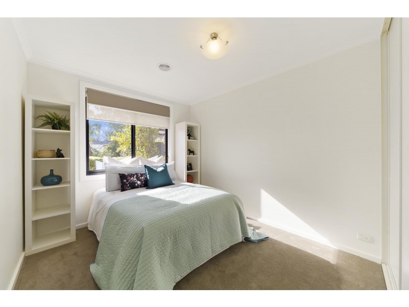 6 Pridham Street, Farrer ACT 2607