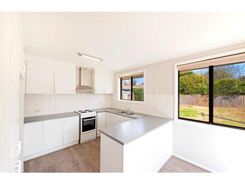 4 Hepburn Place, Kambah ACT 2902
