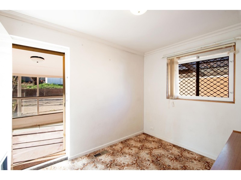 49 Langdon Avenue, Wanniassa ACT 2903