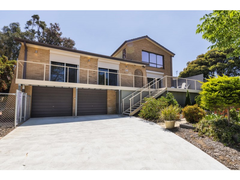 34 Allchin Circuit, Kambah ACT 2902