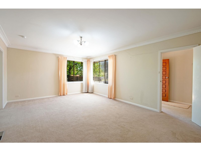 31 Theodore Street, Curtin ACT 2605