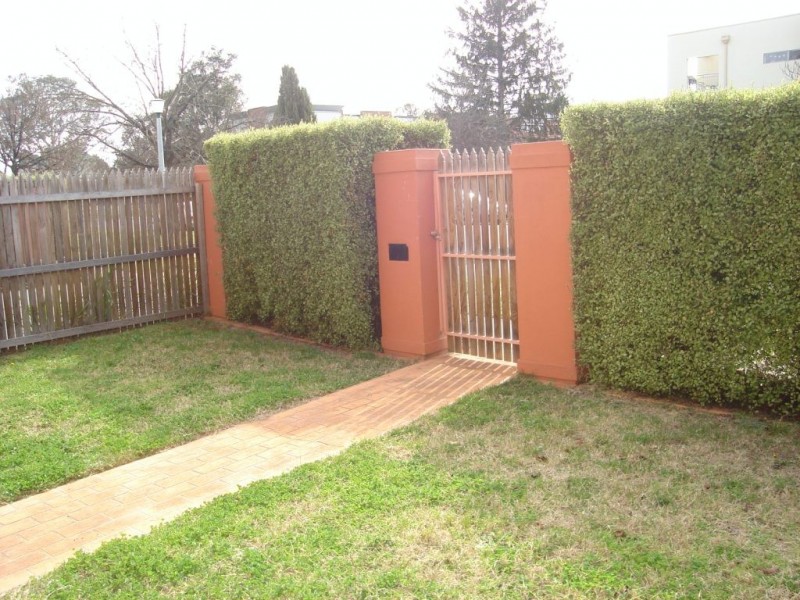 1/17 Towns Crescent, Turner ACT 2612