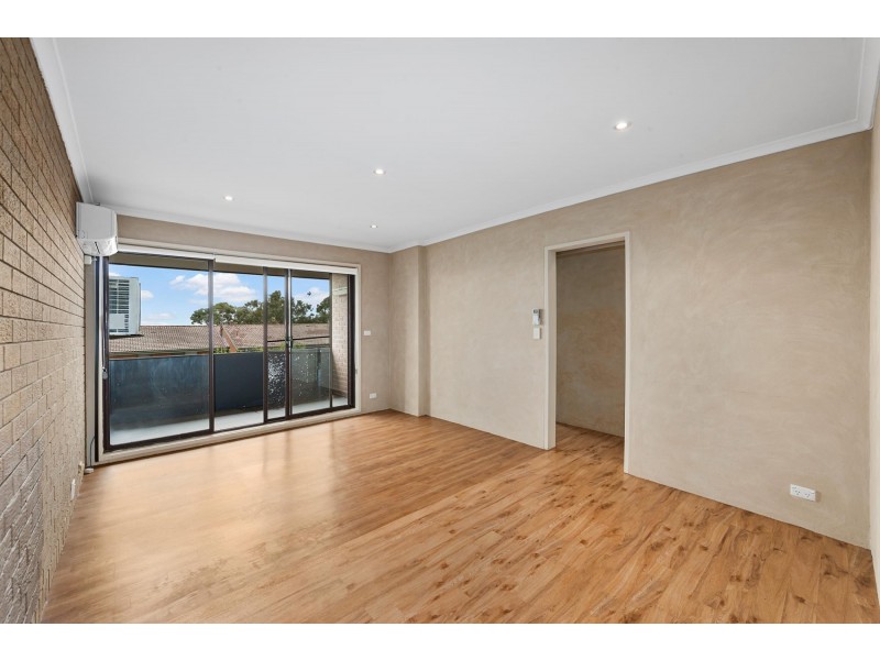 16/28 Springvale Drive, Hawker ACT 2614