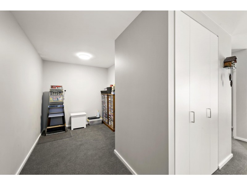 225/12 Limburg Way, Greenway ACT 2900