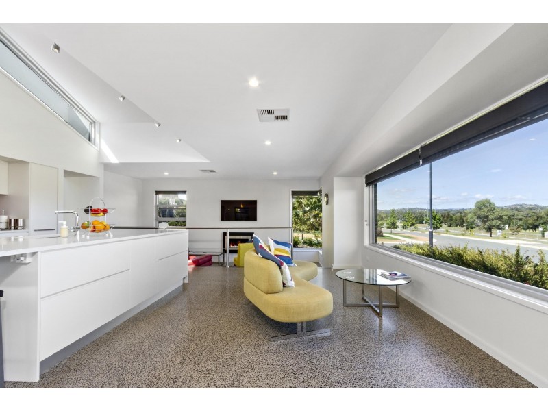 12 Geoff Bardon Street, Weston ACT 2611