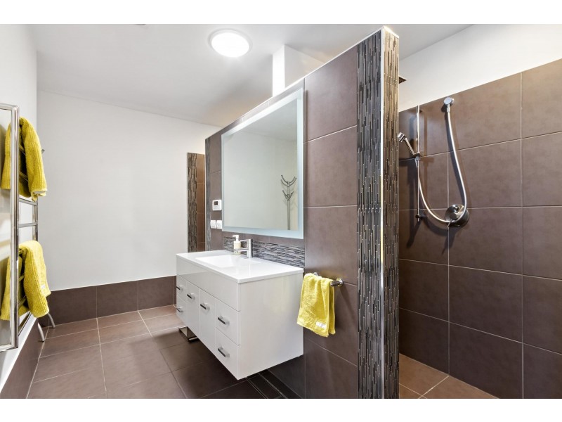 12 Geoff Bardon Street, Weston ACT 2611